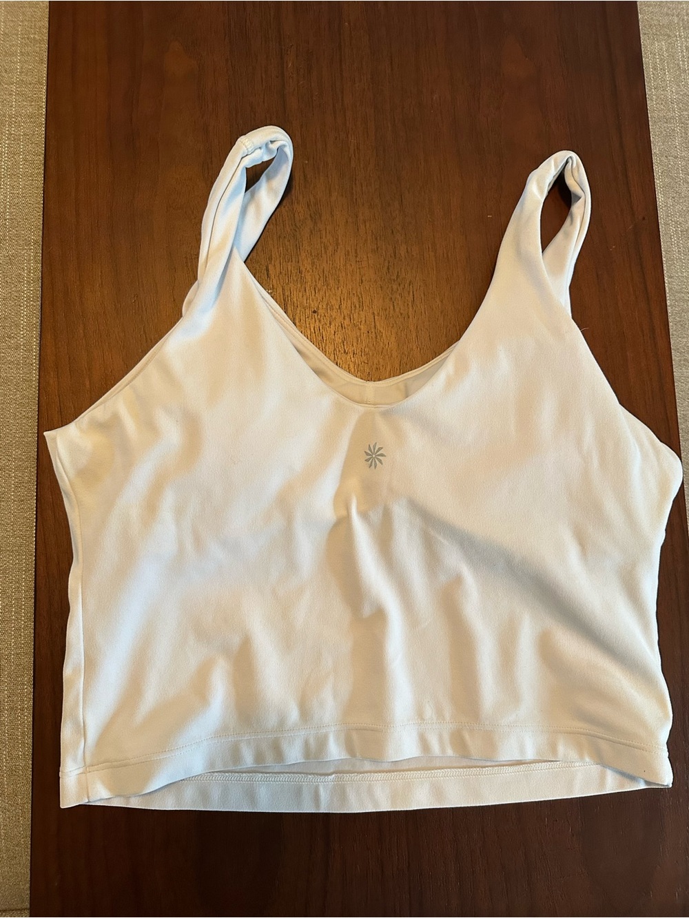 Athleta EUC Women’s White Built in Bar Top - Picture 5 of 9